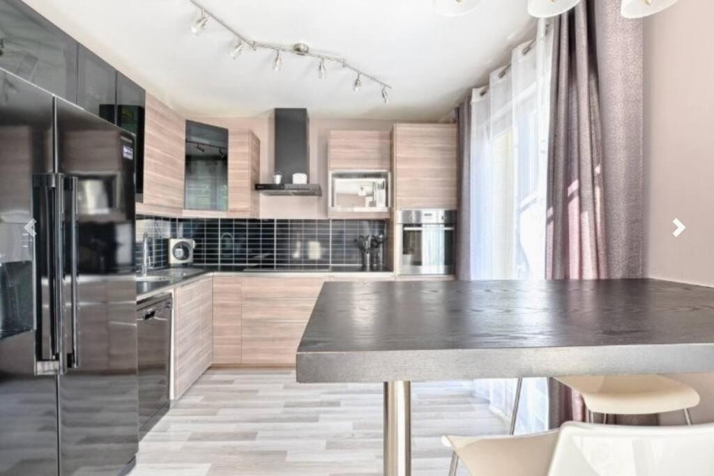 Maison 120 M² A Vigy Екстериор снимка